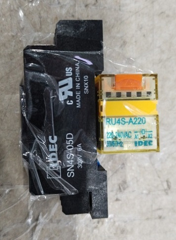 ���� ������������� IDEC RU4S-NF-A220(220-240VAC50/60Hz-14 �������) ��� TSK-18G