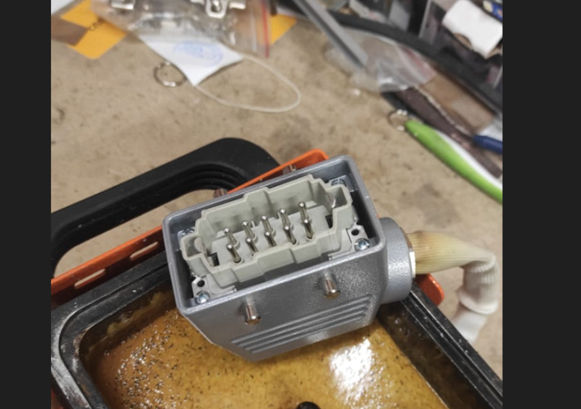 ������� (����� 10 pin ��� ������� ����� OSTERMANN 6�