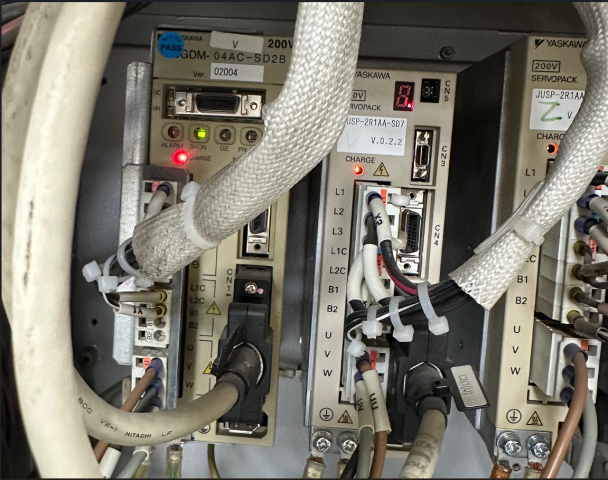 ����������� Yaskawa SGDM-04AC-SD2B ver.02004 ���������������� ��� ��� Y